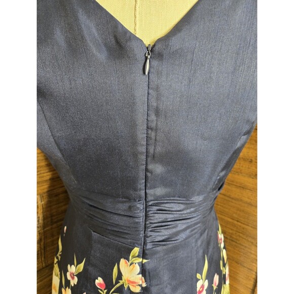 Cold Water Creek Fit And Flare Dress Navy & Floral Size 12P - Picture 4 of 8